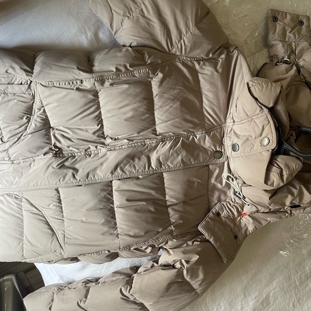 BURBERRY WOMENS JACKET